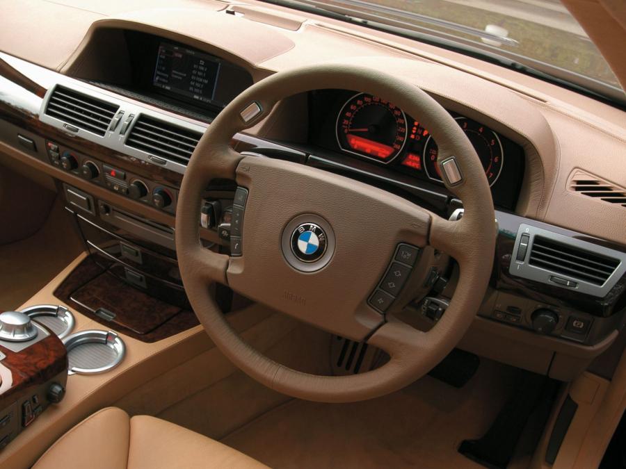  BMW 760Li 2003 года  (AU) (фото 3 из 12)